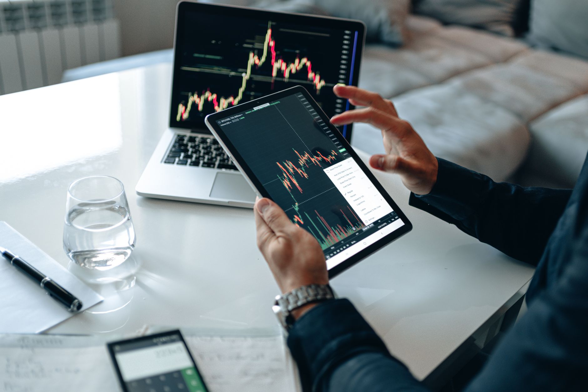 Tech stocks rally: The Proven Benefits of Investing Now